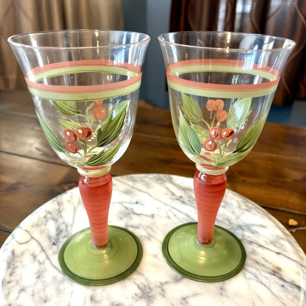 Christmas Home Collection Victorian Holly Hand Painted Wine Goblets Glasses 12oz